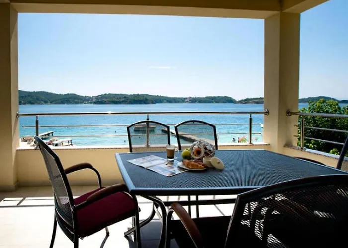 Sea View 1 *