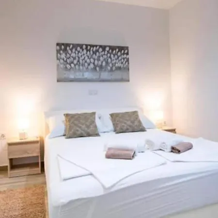 Apartment Sea View 1