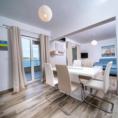 Apartment Sea View 1