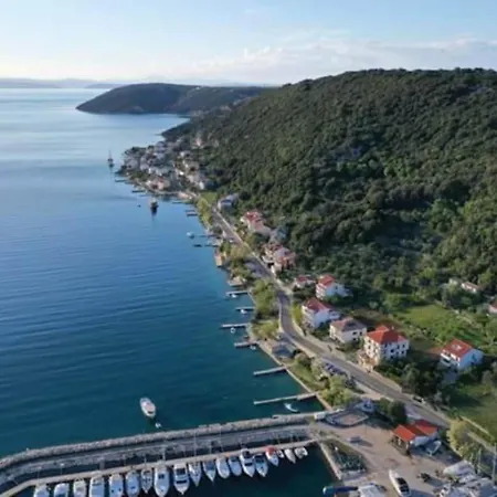 Apartment Sea View 1 *