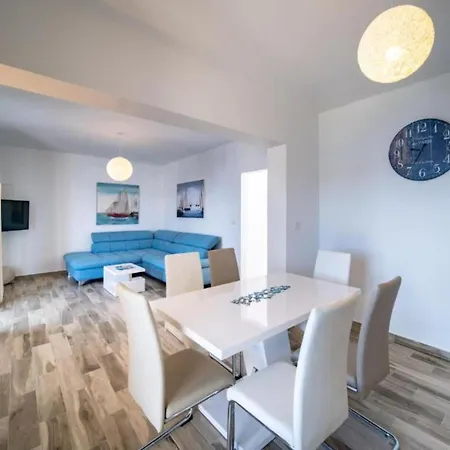 Apartment Sea View 1