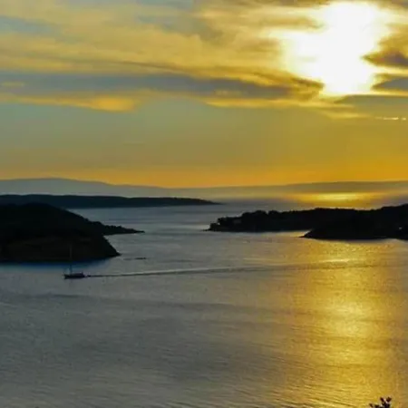 Apartment Sea View 1 Rab Town